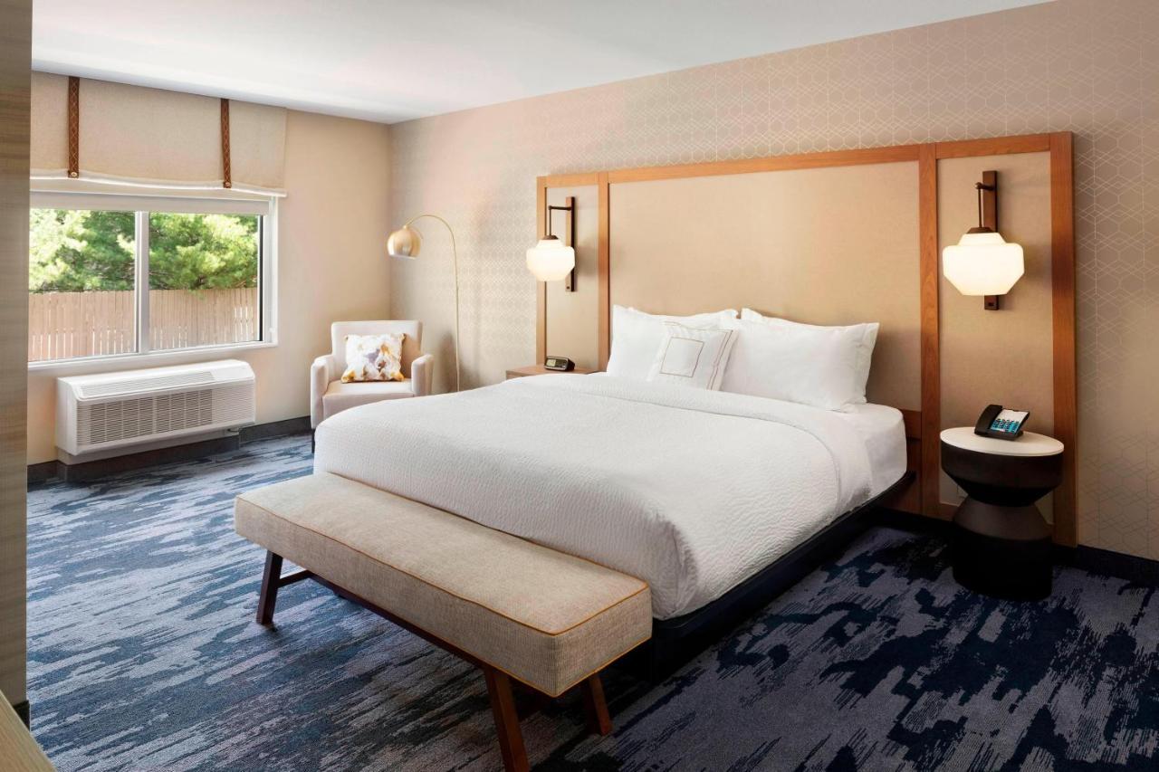 Fairfield Inn & Suites By Marriott Louisville Northeast Екстериор снимка